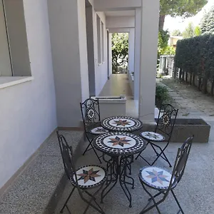 Spazioso In Casa Singola Con Giardino Padova